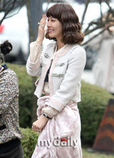 幻灯图：金素妍朴施厚等参加《检察官公主》拍摄