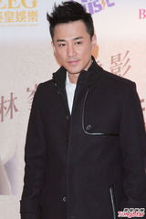 组图：林峰微电影上映 称与佘诗曼无暧昧