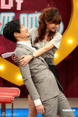 幻灯图：郑中基做客访谈节目 自曝厕所遇难大呼救命