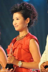 幻灯图：电视节目主持人30年年度风云人物盛典举行