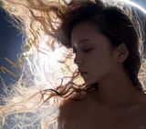 组图：安室奈美惠发个人相册 连续3周登榜首