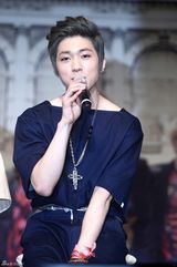 高清组图：韩团TEENTOP劲歌热舞宣告回归
