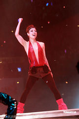 高清组图：郑秀文香港红馆开唱 与刘德华贴面掀高潮