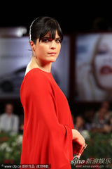 组图：《黑马》首映 布莱尔带初生儿子走红毯