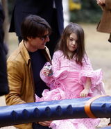 高清组图：汤姆-克鲁斯全家出游 小苏瑞成时尚达人