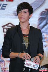 组图：汪东城曾沛慈亮相新剧发布会 汪东城自曝渴望谈恋爱