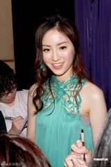 幻灯图： 十五位候选港姐见传媒 翻版汤唯被指内定