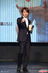 组图：神话李先镐来台会粉丝 爱心募款助儿童