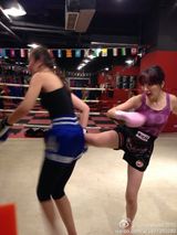 组图：王励勤主播女友微博晒美艳靓照