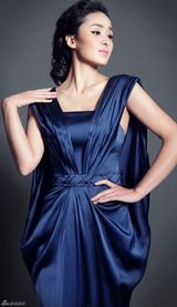 组图：黄曼优雅大片典雅从容秀美背