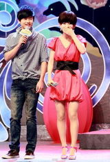 谢娜张杰代言牵手献唱 谢娜曝光男友另一面(图)