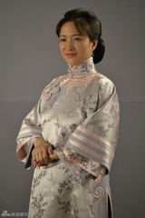 组图：《大宅门》何晴定妆照曝光 展古典风情