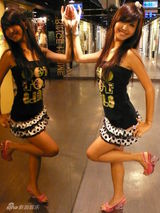 幻灯图集：黑涩会美眉蔷蔷服饰写真 甜美可爱