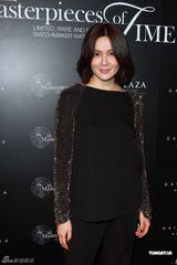 组图：关之琳将一切看淡 爱好从豪表变美食