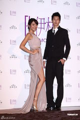 组图：林嘉绮爆乳成台湾模特公司年会焦点