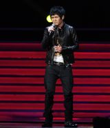 组图：群星献唱中歌榜 韩庚潘玮柏劲歌热舞