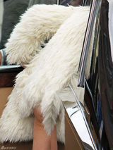 组图：凯特莫斯当街上下真空 凸点露毛