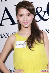 组图：吴千语信任林峰 以工作为由躲闪结婚话题