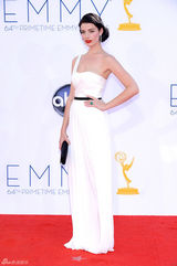 高清图：第64届艾美奖红毯众女星争奇斗艳