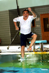 组图：陈升拍广告自夸身材好 希望刘若英有好归宿