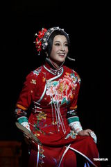 组图：刘晓庆挑战舞台剧 容颜不老饰演赛金花