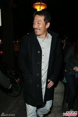 组图：陆川戴立忍曾宝仪等现身张震婚礼