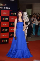 组图：《人间小团圆》人物海报玄机暗涌