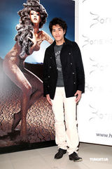 高清组图：蓝正龙人气急升 参加宣传活动显型男本色