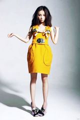 组图：王子文写真制造美丽诱惑 小女子也有大智慧