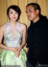 组图：娄烨秦昊助阵活动 黄璐胸前镂空装性感