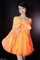 高清图：陈紫函礼服亮相发布会 大气不失俏皮可爱