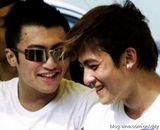 组图：曾与情敌亲密合影的十大男女明星