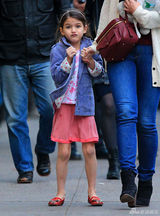 策划：明星宝宝着装大PK 小七苏瑞领衔萌妹子