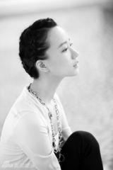 组图：王珞丹全新写真 气质脱俗展现优雅魅力