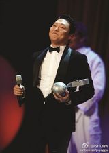 组图：鸟叔PSY微博晒照片回馈粉丝