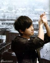 组图：盘点小清新偶像们的“杀马特”前生