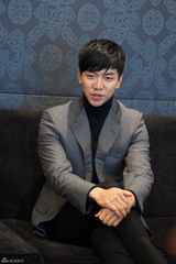 高清组图：李升基出道十年谈感受想见北京粉丝