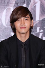 组图：东方神起帅气亮相台湾 昌珉大赞林志玲漂亮