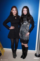 组图：《喜上加囍》主创再聚首 张馨予孟瑶录制节目