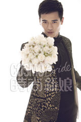 组图：高云翔董璇登时尚杂志 演绎浪漫童话爱情