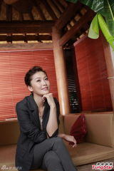 组图：剩女周丽淇被友人安排相亲