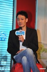 组图：朱媛媛辛柏青夫妻挂帅 首演夫妻彰显默契 