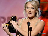 高清组图：凯莉-安德伍德凭《Last Name》获乡村最佳女歌手