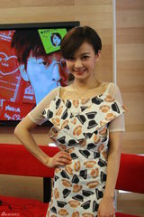 组图：《追爱》做客 陈意涵聊与陈柏霖吻戏