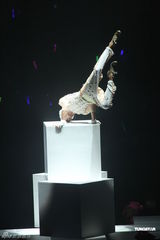 组图：郭富城个唱变型金刚舞台华丽震撼