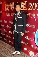 组图：张智霖拍亲热戏不报备 乐易玲支持峥泽恋