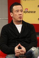 组图：杨坤聊1/32北京个唱 好声音不限杨家将