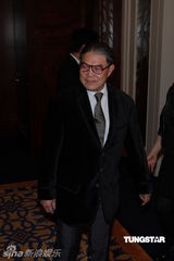 组图：周年舞会晚宴开幕 赌王多位家人亮相捧场