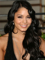 高清图：凡妮莎-哈金斯性感装扮亮相奥斯卡派对