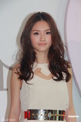 组图：林欣彤新专辑发布会称演唱会绝不对口型